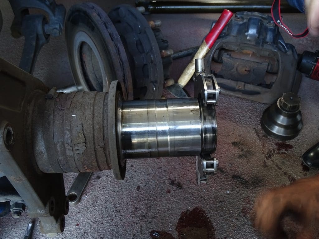 Silbertool XR-120 Thread Repair Tool in action
